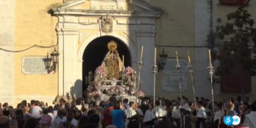 Telecinco rectifica la confusión entre la Patrona y la Virgen del Carmen de Gallineras