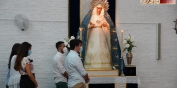 Antiguos alumnos y docentes de las Carmelitas participaron de la eucaristía a la Virgen del Dulce Nombre