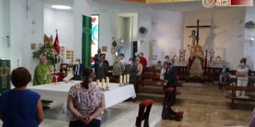 Los hermanos de la Resurrección celebraron una eucaristía en honor de la Virgen de la Victoria