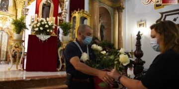 Con la bendición de las rosas finalizó el Triduo a Santa Teresa del Niño Jesús