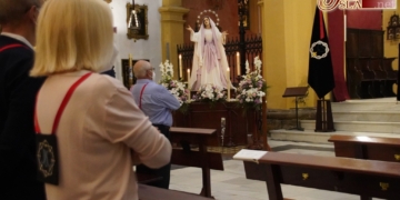 Antesala de la festividad del Rosario en el segundo día del Triduo de la hermandad