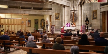 Una eucaristía solemne para recordar a los hermanos difuntos en la Vera-Cruz