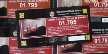 Las dos últimas cifras del 2º premio de la Lotería de Navidad dejan premio en el Santo Entierro