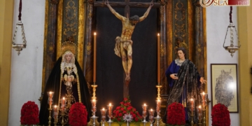 El Cristo de la Buena Muerte se expuso a la veneración de los fieles durante toda la jornada