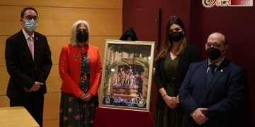 El ansiado momento de la salida de Cristo Rey ilustra el cartel de La Venera de 2021