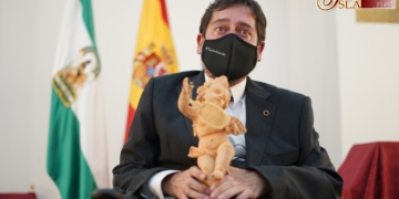 Un emocionado Moreno Fraile recibió el galardón de La Venera