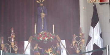 El Viernes de Dolores se vive junto al Cristo de la Almadraba y en favor de los más necesitados