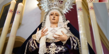El domingo rezo del Santo Rosario junto a la Virgen de la Trinidad en la Iglesia Mayor