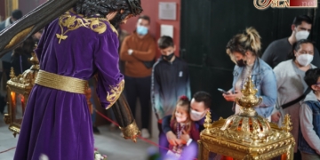 Saetas, marchas y un barrio volcado a Gran Poder y Amor