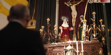 Vera-Cruz representa su paso de misterio como excelente altar del Miércoles Santo