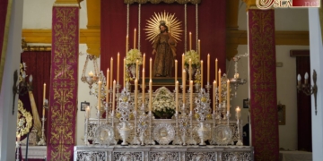 Un extraordinario altar para conmemorar la festividad de San José en Desamparados