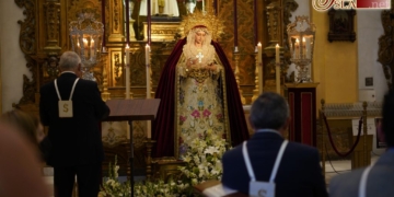 Trinidad abre el ciclo de rosarios de la aurora del mes de mayo en La Isla