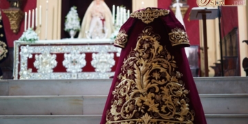 Bendecida una nueva saya para la Virgen de la Trinidad en el segundo día del Triduo