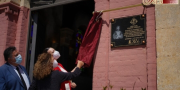 Bendecida una placa conmemorativa del 75 aniversario de la bendición de Jesús de Medinaceli en el cementerio