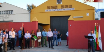 Los ladrones también intentaron entrar en el local de San José Artesano pero no pudieron forzar la puerta de entrada