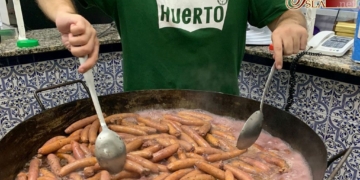 Huerto sigue colaborando con 165 menús calientes para los acogidos en Cáritas de la Pastora