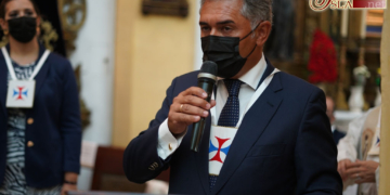 Al párroco de la Iglesia Mayor que «allane el camino de las hermandades, que nos ayude, que haga por entendernos, por escucharnos»