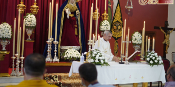 Los hermanos de Tres Caídas dan inicio al Triduo a la Virgen de las Angustias