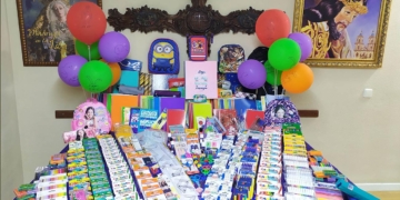 Éxito de una nueva campaña de recogida de material escolar por los jóvenes del Nazareno