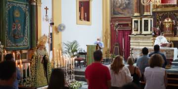 Una eucaristía conmemora en el Huerto el XV aniversario de la Coronación de Gracia y Esperanza
