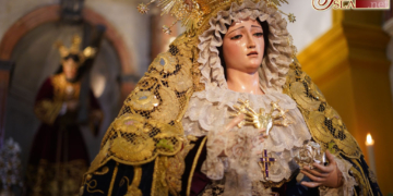 La Virgen de los Dolores expuesta a la veneración de los fieles