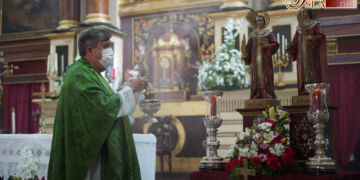 Los hermanos de la Misericordia celebraron la misa en honor de San Cosme y San Damián