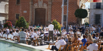 Concierto y eucaristía para conmemorar la festividad del Rosario en la JCC