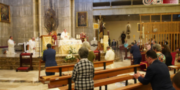 Afligidos recupera la novena al Santísimo de los primeros viernes de mes