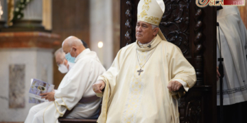 Zornoza reorganiza los oficios del Cabildo Catedral de Cádiz