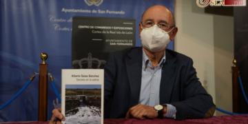 Alberto Salas presentó su novela ‘Secreto en la salina’