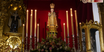 Desde ayer los hermanos del Carmen celebran el Triduo al Niño Jesús de Praga