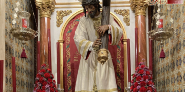 Misericordia irá de blanco y sin potencias en su Vía-Crucis como homenaje a los sanitarios y el fin de la pandemia