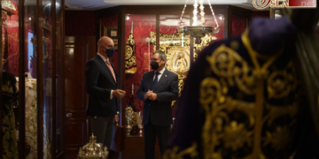 Nazareno y ArtGest firman la realización del inventariado patrimonial de la hermandad