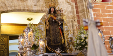 La Virgen del Carmen fue trasladada a la Iglesia Mayor para participar hoy de la procesión del Corpus