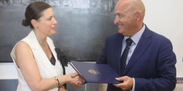 Ayuntamiento y Consejo firman por segundo año el convenio para aniversarios y efemérides