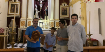 Jesús Devesa recibió las pastas como pregonero de la Cruz en la Vera-Cruz