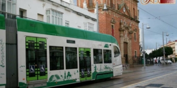 Ayuntamiento y Junta se tiran los trastos por el Tranvía: Desamparados y Soledad sin solución para sus procesiones