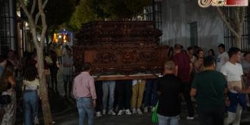 La cuadrilla que portará a la Virgen de las Mercedes inició con los ensayos su preparación para el 24-S