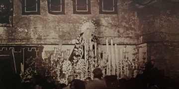 La procesión extraordinaria por el 250 aniversario de la Soledad en… ‘Aquella Semana Santa’
