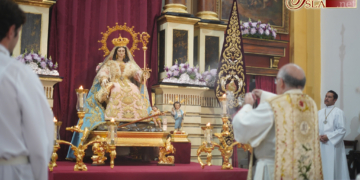 Función y la vuelta al Besamanos en el XVIII aniversario de la Coronación de la Divina Pastora
