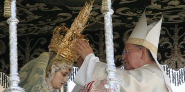 La Coronación Canónica de María Santísima de Gracia y Esperanza en… ‘Aquella Semana Santa’