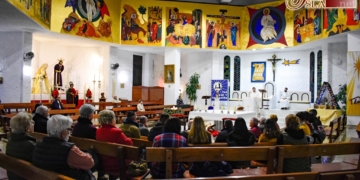 Los jóvenes del Prendimiento también celebraron la festividad de San Juan Evangelista