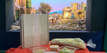 160 personas cenaron un menú especial de Nochebuena gracias al trabajo de la cocina solidaria del Huerto