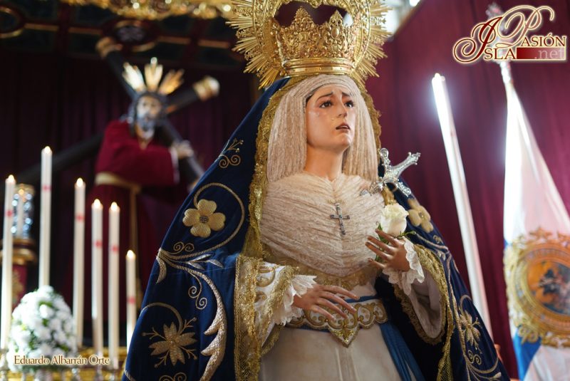 La Virgen de la Amargura en Besamano por la festividad de la Inmaculada