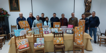 47 niños de Cáritas de la Pastora tendrán juguetes gracias a la VIII carrera solidaria de la Pastora
