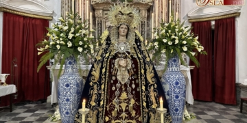 La Virgen de las Angustias de Cádiz en Besamano tras su restauración
