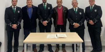 Gran Poder y Santa Ana de Dos Hermanas firman el acuerdo para la Magna Mariana junto a la Virgen del Amor