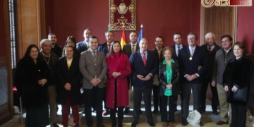 Los rocieros de la provincia prepararon el Vía-Crucis de Cuaresma en La Isla