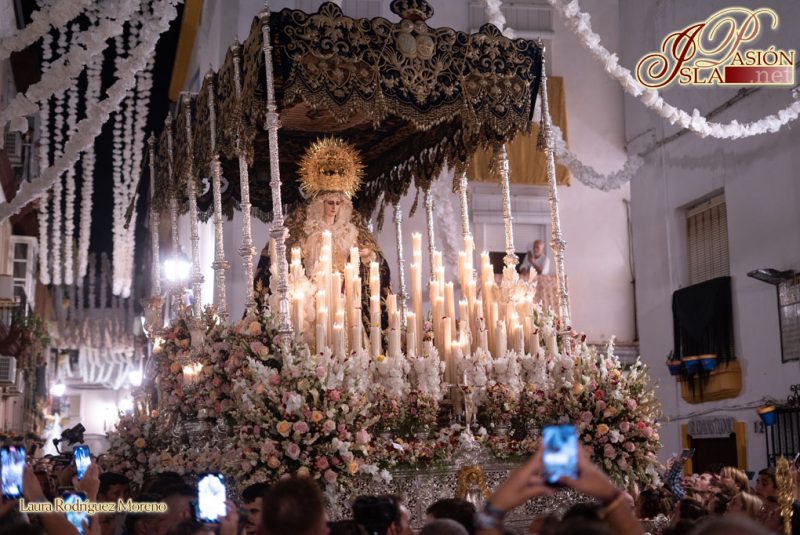 La Coronación de la Virgen de las Penas se cuela en el COAC en forma de tango