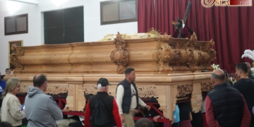 El paso de mayores dimensiones de la Semana Santa ya se encuentra en la Sagrada Familia